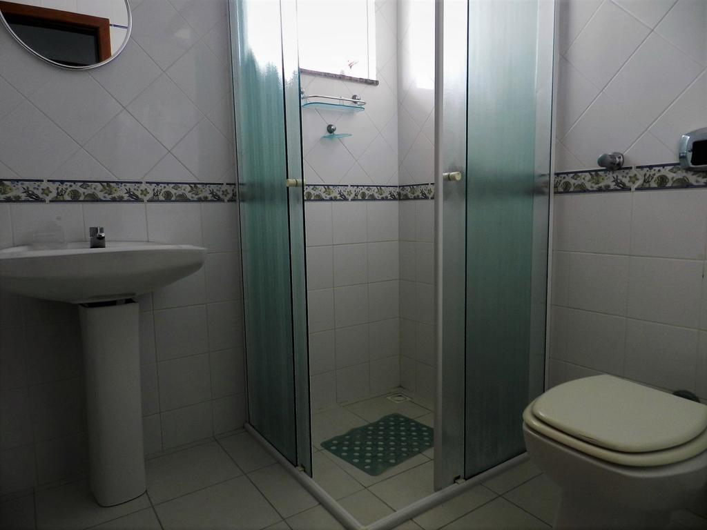 Residencial Jardim Palmeiras Бомбиньяс Экстерьер фото